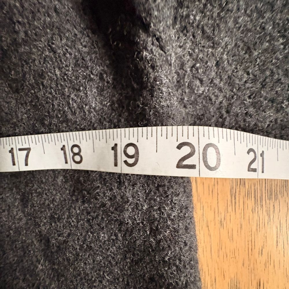 ARITZIA WILFRED Extra Fine Merino Wool Charcoal Gray Cardigan w/Pockets XS-M EUC - Picture 7 of 14